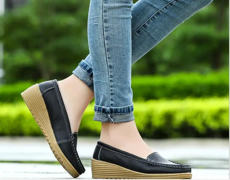 New soft bottom Autumn Women Genuine Leather Shoes Women Slip On Loafers Flats Shoes Women Flats Ballet Casual Flat Shoes Female
New soft bottom Autumn Women Genuine Leather Shoes Women Slip On Loafers Flats Shoes Women Flats Ballet Casual Flat Shoes Female