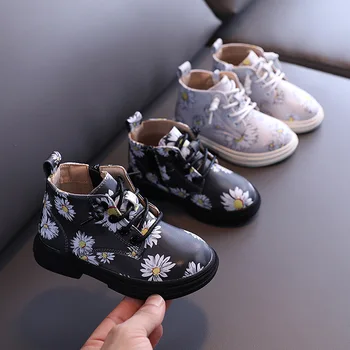 Autumn Children's Leisure Martin Boots Baby Soft Bottom Leather Boots 1-3 Years Old Children's Shoes Girls Booties
Autumn Children's Leisure Martin Boots Baby Soft Bottom Leather Boots 1-3 Years Old Children's Shoes Girls Booties