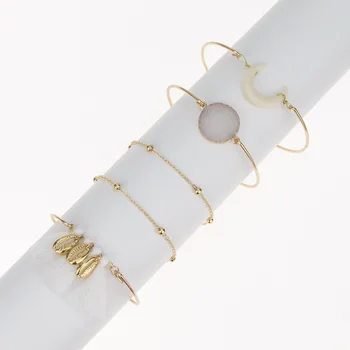 OF-1 Popular accessories Bohemian new jewelry white crystal crescent tassel bracelet for women
OF-1 Popular accessories Bohemian new jewelry white crystal crescent tassel bracelet for women