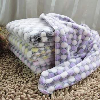 Pet Blanket Dog Mat Winter Soft Warm Fleece Dog Cushion Dot Print Breathable Sleeping Bed Cover Pad For Small Medium Dogs Cats 
Pet Blanket Dog Mat Winter Soft Warm Fleece Dog Cushion Dot Print Breathable Sleeping Bed Cover Pad For Small Medium Dogs Cats