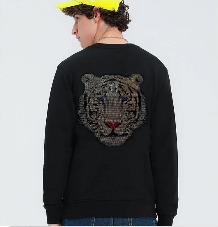 2020 Newest Mens Sweatershirt Autumn Winter Man Hot drill lose design Men Casual hoodies on back Rhinestones
2020 Newest Mens Sweatershirt Autumn Winter Man Hot drill lose design Men Casual hoodies on back Rhinestones