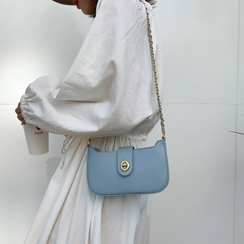 Fashion Female Bag New Quality PU Designer Shoulder Chain Bag 2020 Temperament Wild Solid Color Diagonal Tide Bag Girl Blue
Fashion Female Bag New Quality PU Designer Shoulder Chain Bag 2020 Temperament Wild Solid Color Diagonal Tide Bag Girl Blue