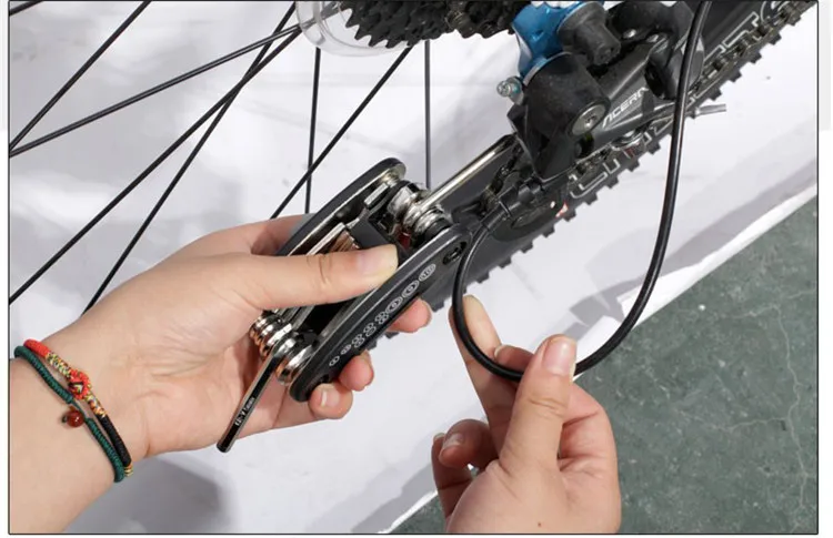 Multi Function Bicycle Pocket Repair Tool Kit Multi Function Bicycle Pocket Repair Tool Kit