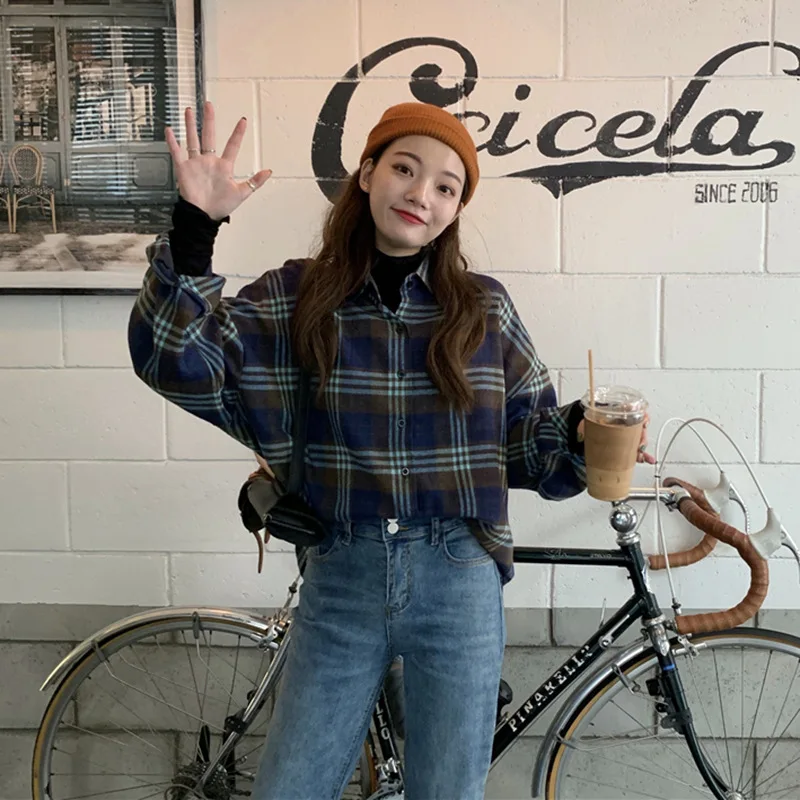 Early Autumn Tops Women's Sense of Design New Style Korean-style Retro Loose-Fit Versatile Casual Polo Collar Long Sleeve Plaid
Early Autumn Tops Women's Sense of Design New Style Korean-style Retro Loose-Fit Versatile Casual Polo Collar Long Sleeve Plaid