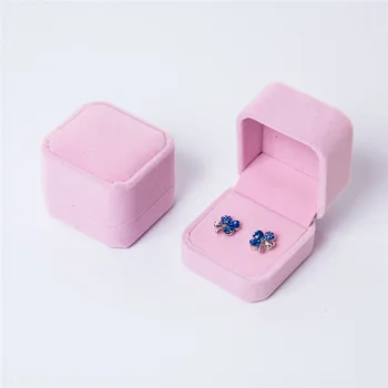 Velvet Jewlery Box Wholesale Ring Box Black Ring Box Ring Box Wholesale Manufacturers packaging box
Velvet Jewlery Box Wholesale Ring Box Black Ring Box Ring Box Wholesale Manufacturers packaging box