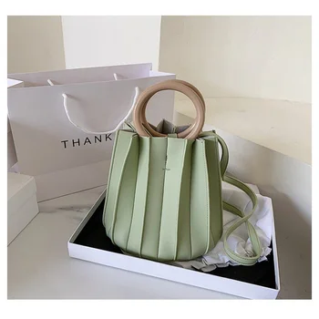sen-mai Folds Design Small Tote Bags For Women Luxury Handbags Women Bags Designer Candy Color PU Leather Shoulder Messenger Ba
sen-mai Folds Design Small Tote Bags For Women Luxury Handbags Women Bags Designer Candy Color PU Leather Shoulder Messenger Ba
