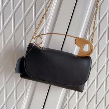 2020 Spring And Summer New Style Clip Cowhide Square Sling Bag INS Versatile Hand Crossbody Bag
2020 Spring And Summer New Style Clip Cowhide Square Sling Bag INS Versatile Hand Crossbody Bag