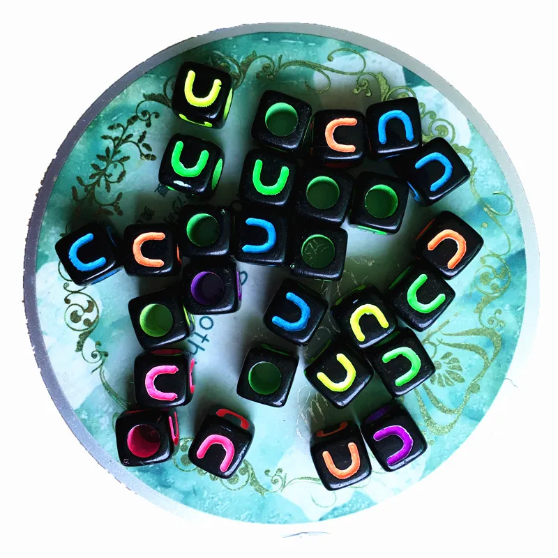 

Free Shipping 200pcs 7*7mm Big Hole Square Acrylic Letter Beads Black with Initial Colorful U Printing Plastic Alphabet Beads