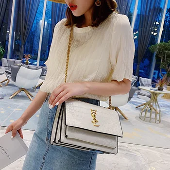2020 new Korean version of the foreign stone pattern chain small square bag wild texture shoulder messenger bag
2020 new Korean version of the foreign stone pattern chain small square bag wild texture shoulder messenger bag