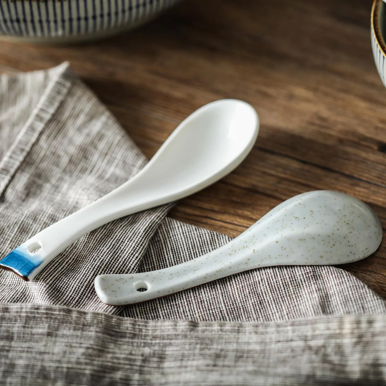 1PC Chinese Style Ceramic Spoon Children Rice Scoop Spoon Kitchen Tableware Stir Spoon Soup Spoons Dinner For Kids
1PC Chinese Style Ceramic Spoon Children Rice Scoop Spoon Kitchen Tableware Stir Spoon Soup Spoons Dinner For Kids