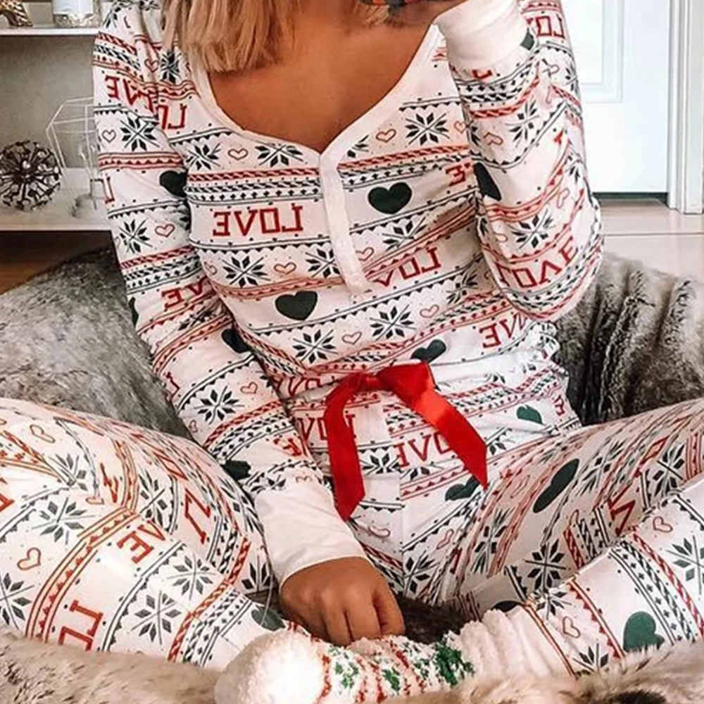 Фото Модный повседневный женский Рождественский свитер с принтом в стиле пэчворк