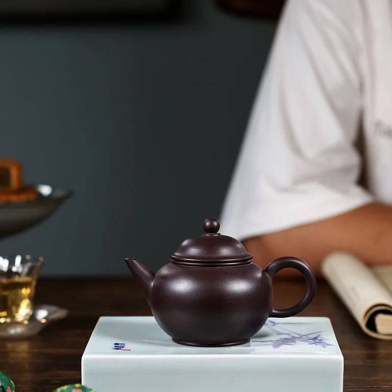 A factory run of mine ore old level of purple clay pot of 150 cc yixing are recommended by pure manual kung fu tea set
A factory run of mine ore old level of purple clay pot of 150 cc yixing are recommended by pure manual kung fu tea set