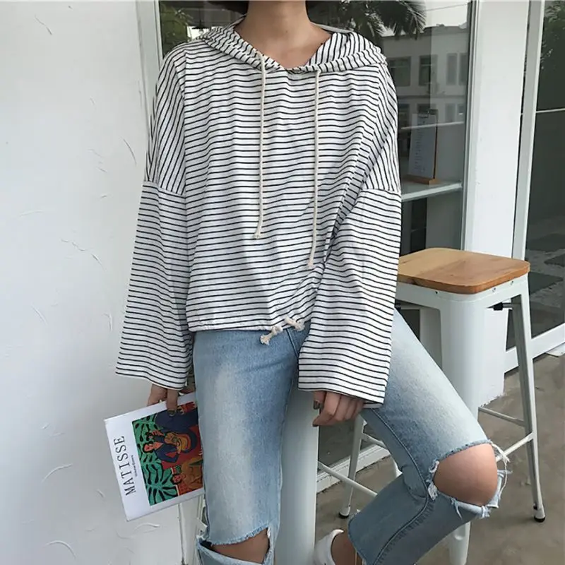 Spring Autumn Fashion Hooded Tops Korean Warm Long Sleeve Stripes Plus Size Casual Loose Short Simple Sweatshirt Girl 2 Colors
Spring Autumn Fashion Hooded Tops Korean Warm Long Sleeve Stripes Plus Size Casual Loose Short Simple Sweatshirt Girl 2 Colors