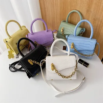 2020 summer new fashion simple chain portable small square bag female wild solid color casual shoulder messenger bag
2020 summer new fashion simple chain portable small square bag female wild solid color casual shoulder messenger bag