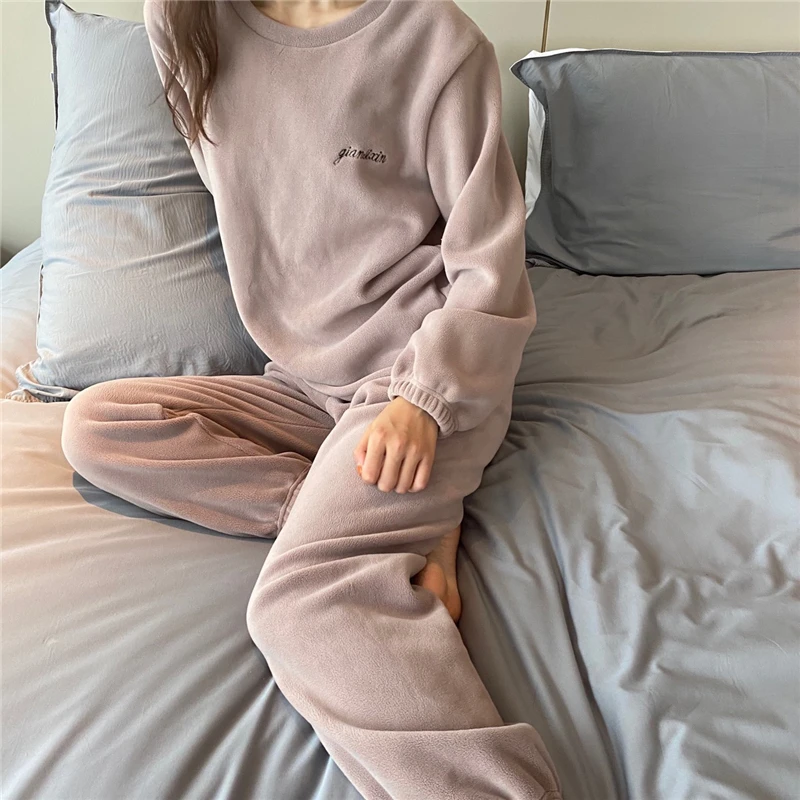 Women's thickened coral fleece solid color Pullover pajamas and pants sets for leisure comfortable and warm home clothes JJF0082
Women's thickened coral fleece solid color Pullover pajamas and pants sets for leisure comfortable and warm home clothes JJF0082
