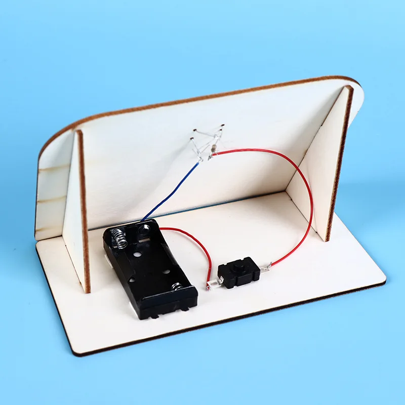 Technology small production diy handmade circuit self-made answerer model creative assembling car educational toy
Technology small production diy handmade circuit self-made answerer model creative assembling car educational toy