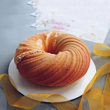 1/6 Holes Swirl Cake Mold For Baking Dessert Art Mousse Silicone 3D Mould Pastry Pan Silikonowe Moule Kitchen Tools Cocina
1/6 Holes Swirl Cake Mold For Baking Dessert Art Mousse Silicone 3D Mould Pastry Pan Silikonowe Moule Kitchen Tools Cocina