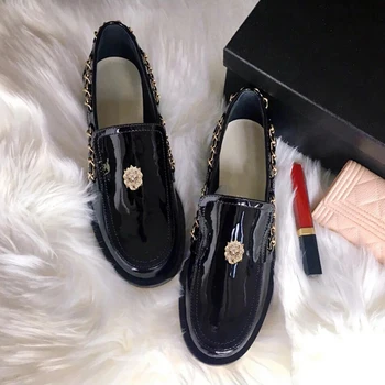 Luxury Brand Genuine Leather Flats Shoes For Women Black Color New Fashion Ladies Shoes Hot Sell Spring Casual Shoes Size 35-41
Luxury Brand Genuine Leather Flats Shoes For Women Black Color New Fashion Ladies Shoes Hot Sell Spring Casual Shoes Size 35-41