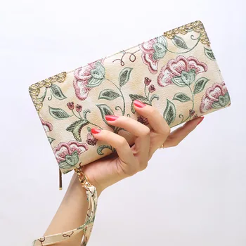 Spring-Summer New Style Printed Embroidered Women's Mid-length Fashion Wallet Korean-style Popular Casual PU Leather Wallet
Spring-Summer New Style Printed Embroidered Women's Mid-length Fashion Wallet Korean-style Popular Casual PU Leather Wallet