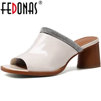FEDONAS Basic Concise Genuine Leather Woman Slippers Top 2020 Summer High Heels Sandals For Walking At Home Casual Shoes Woman
FEDONAS Basic Concise Genuine Leather Woman Slippers Top 2020 Summer High Heels Sandals For Walking At Home Casual Shoes Woman