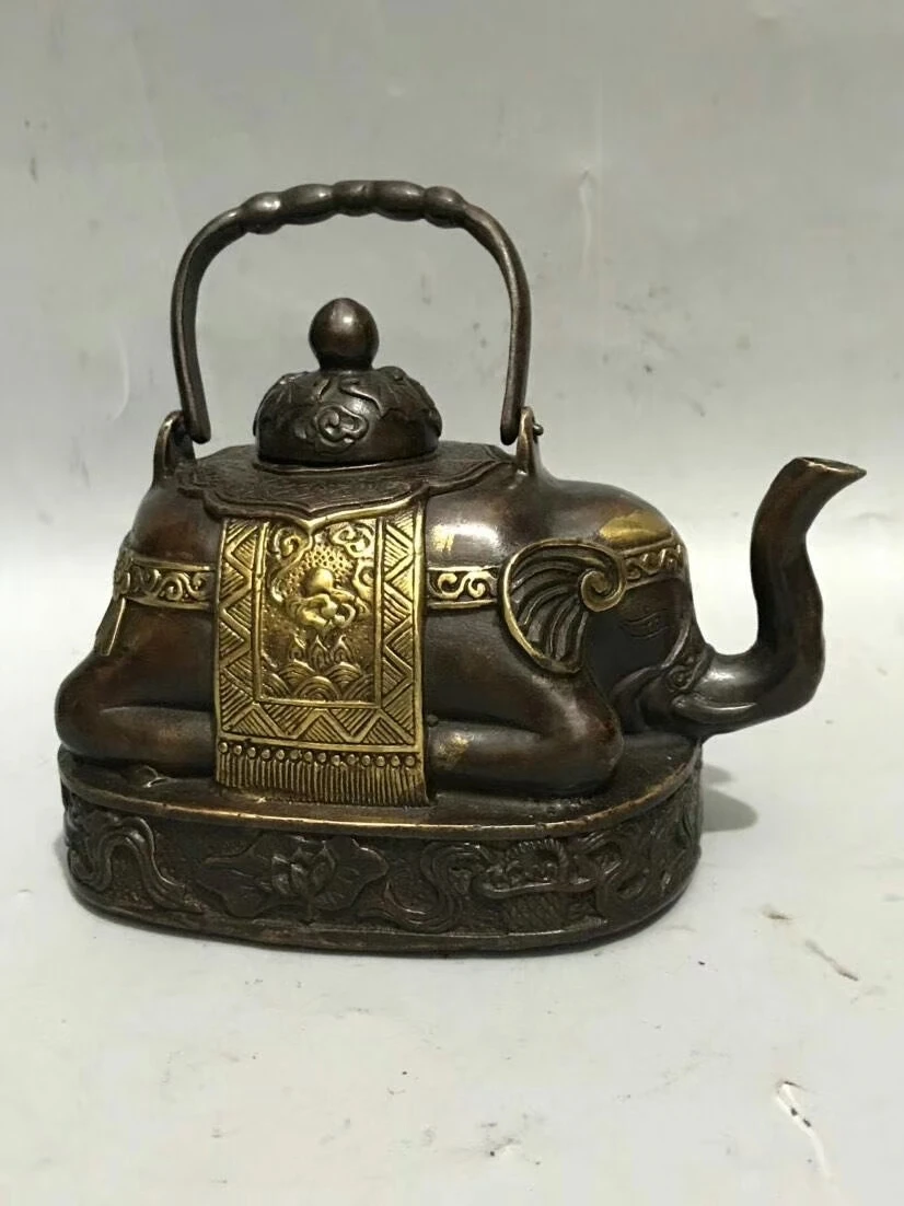 Wedding Decoration 5" Tibet Buddhism Temple Old bronze Gilt Elephant statue kettle teapot Elephant hip flask
Wedding Decoration 5" Tibet Buddhism Temple Old bronze Gilt Elephant statue kettle teapot Elephant hip flask