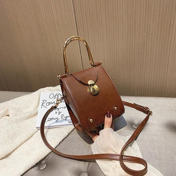 PU Leather Vintage Women Shoulder Bag Square Ladies Purses Metal Top Handle Handbags Small Crossbody Messenger Bag 
PU Leather Vintage Women Shoulder Bag Square Ladies Purses Metal Top Handle Handbags Small Crossbody Messenger Bag