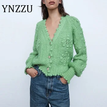 YNZZU 2020 Autumn Chic Knitted Sweater Cardigans Women Long Sleeve Female Coat Solid Green Sweaters Sueter Mujer AT650 
YNZZU 2020 Autumn Chic Knitted Sweater Cardigans Women Long Sleeve Female Coat Solid Green Sweaters Sueter Mujer AT650