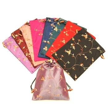 Wholesale 5PCS Chinese style features embroidery drawstring bundle pockets extra large clothes shoes storage bag gift bags
Wholesale 5PCS Chinese style features embroidery drawstring bundle pockets extra large clothes shoes storage bag gift bags