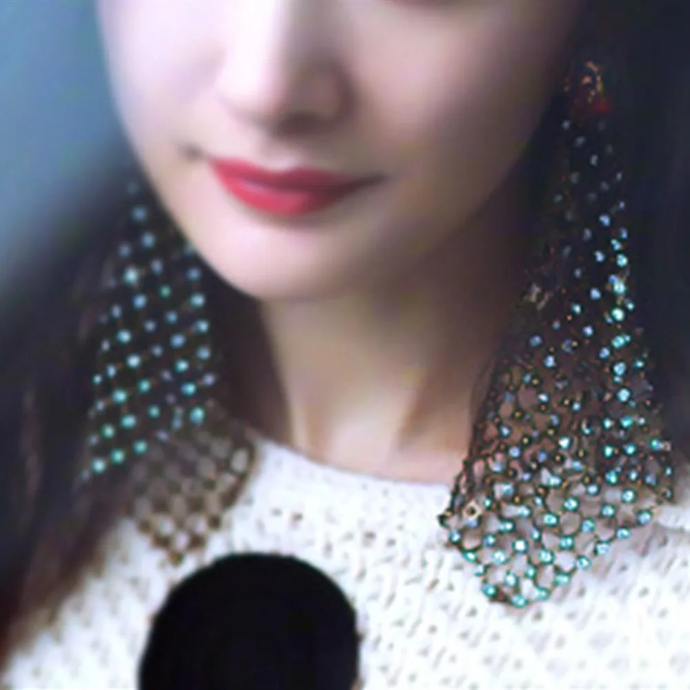 Fashion Bling Rhinestone Mesh Hollow Dangle Earrings Accessories for Women Party Luxury Crystal Geometric Drop Earrings Jewelry
Fashion Bling Rhinestone Mesh Hollow Dangle Earrings Accessories for Women Party Luxury Crystal Geometric Drop Earrings Jewelry