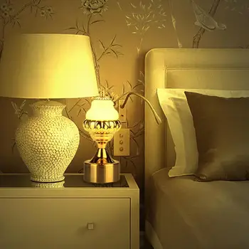 10PCS Creative Retro LED Bar Table Lamp LED Rechargeable Restaurant Cafe Hotel Desk Table Light Bedroom Stand Light 
10PCS Creative Retro LED Bar Table Lamp LED Rechargeable Restaurant Cafe Hotel Desk Table Light Bedroom Stand Light