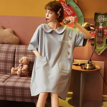 New Women's pure cotton Korean version Sweet Princess wind sleeping skirt medium long short sleeve home clothes can be worn thin 
New Women's pure cotton Korean version Sweet Princess wind sleeping skirt medium long short sleeve home clothes can be worn thin