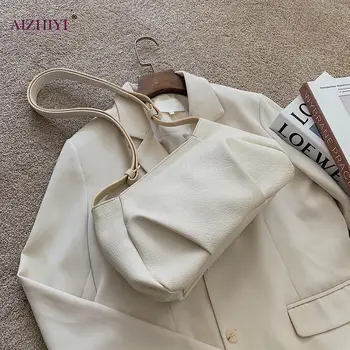 Fashion PU Leather Shoulder Messenger Bag Retro Women Solid Color Large Capacity Shopping Travel Dumpling Clutch Handbags
Fashion PU Leather Shoulder Messenger Bag Retro Women Solid Color Large Capacity Shopping Travel Dumpling Clutch Handbags