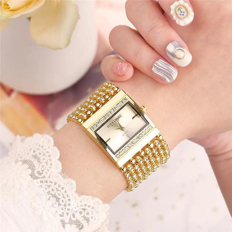 Women Watches Women Fashion Watch 2020 Geneva Designer Ladies Watch Luxury Brand Diamond Quartz Gold Wrist Watch Gifts for Women
Women Watches Women Fashion Watch 2020 Geneva Designer Ladies Watch Luxury Brand Diamond Quartz Gold Wrist Watch Gifts for Women