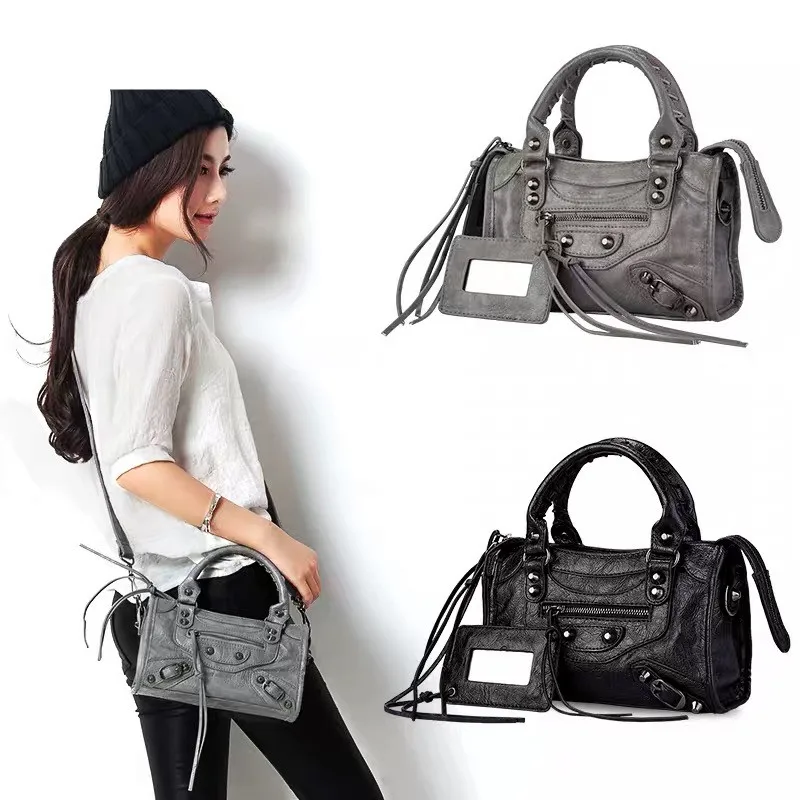 Brand Originality Design Boston Women Shoulder Bags Locomotive Leather Handbags Tote Bag Female Handbags Women bag for women
Brand Originality Design Boston Women Shoulder Bags Locomotive Leather Handbags Tote Bag Female Handbags Women bag for women