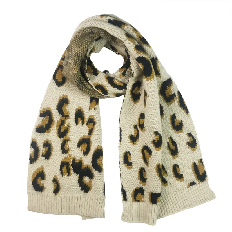 2020 autumn and winter new student Korean version couple scarf Korean version wild long thick knitted shawl bib wool scarf women
2020 autumn and winter new student Korean version couple scarf Korean version wild long thick knitted shawl bib wool scarf women