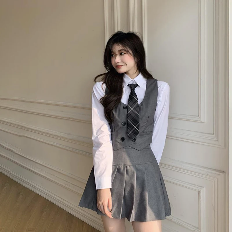 Japanese Harajuku JK School Uniform For Women 2021 Kawaii Grey Suit Vest High Waist Pleated Skirt Tie Fashion Casual Lady Outfit
Japanese Harajuku JK School Uniform For Women 2021 Kawaii Grey Suit Vest High Waist Pleated Skirt Tie Fashion Casual Lady Outfit