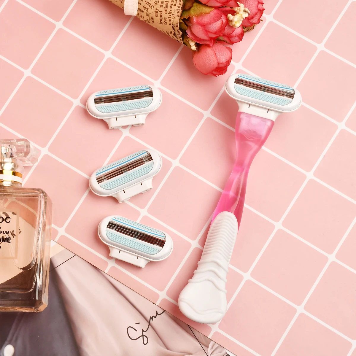 Women Replaceable Straight Manual Shaving Trimmer Safety Razors For Body Underarm Bikini Face 1 Razor Handle 4 Razor Blades
Women Replaceable Straight Manual Shaving Trimmer Safety Razors For Body Underarm Bikini Face 1 Razor Handle 4 Razor Blades