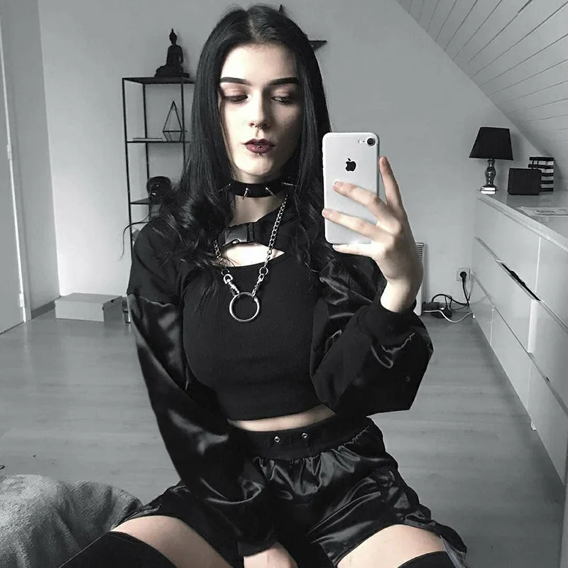 JIEZUOFANG Black Patchwork Gothic Vintage Punk Sweatshirt Women Harajuku Buckle Longsleeve Fall 2019 Female Sweatshirts Cropped
JIEZUOFANG Black Patchwork Gothic Vintage Punk Sweatshirt Women Harajuku Buckle Longsleeve Fall 2019 Female Sweatshirts Cropped