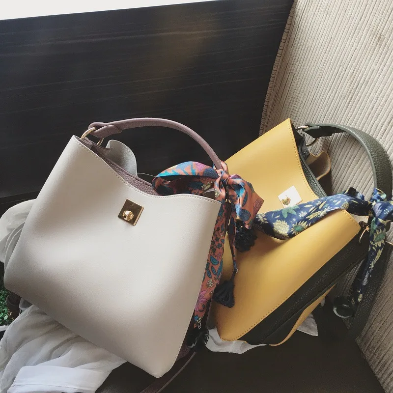 Bag Woman 2019 Capacity Woman Package Silk Scarf Color Support Special Single Shoulder Package Messenger Handbag
Bag Woman 2019 Capacity Woman Package Silk Scarf Color Support Special Single Shoulder Package Messenger Handbag