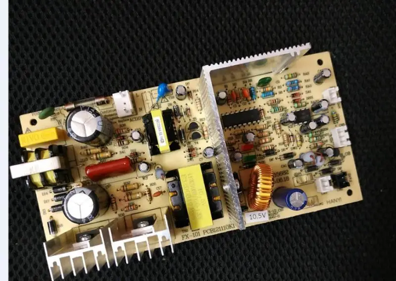 Винный шкаф для холодильника 110 В, электронная панель управления мощностью 10,5 В/12,5 в
Винный шкаф для холодильника 110 В, электронная панель управления мощностью 10,5 В/12,5 в