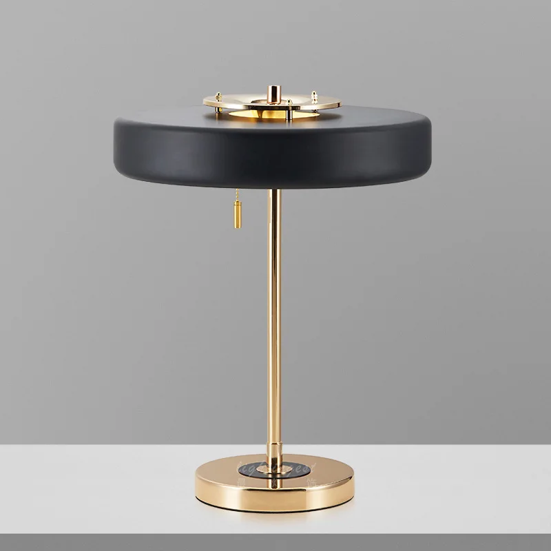 Post Modern Simple European Bedroom Bedside Lamp Wedding Table Luxurious Living Room Hotel Decorative
Post Modern Simple European Bedroom Bedside Lamp Wedding Table Luxurious Living Room Hotel Decorative