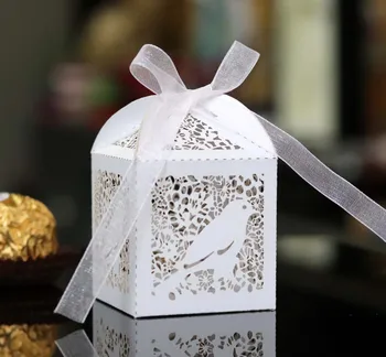 50pcs Love Bird Laser European Candy Box Chocolate Hollow Tray Rose Flower Candy Box Bathroom Decor Macaron Box Goodie Bags 5Z 
50pcs Love Bird Laser European Candy Box Chocolate Hollow Tray Rose Flower Candy Box Bathroom Decor Macaron Box Goodie Bags 5Z