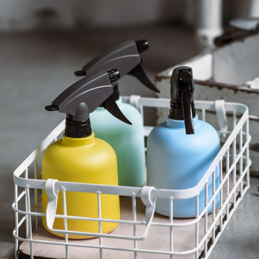 Fashion Hand-pressed 600ml Watering Cans for Micro-landscape Special Pots Multi-small Sprayers Household Garden Watering Pot
Fashion Hand-pressed 600ml Watering Cans for Micro-landscape Special Pots Multi-small Sprayers Household Garden Watering Pot