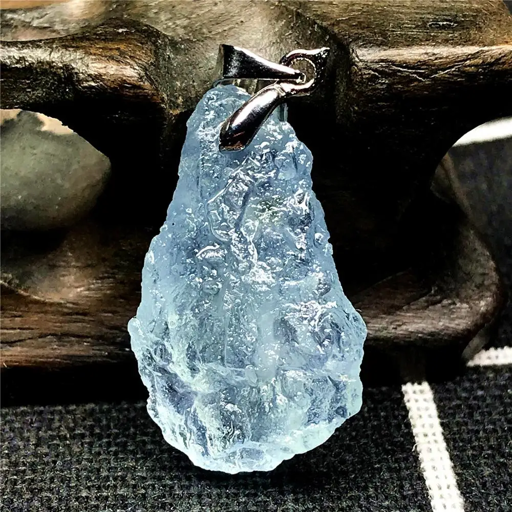 Natural Blue Aquamarine Stone Pendant For Women Lady Man Crystal 25x14x7mm Beads Silver Necklace Pendant Fashion Jewelry AAAA
Natural Blue Aquamarine Stone Pendant For Women Lady Man Crystal 25x14x7mm Beads Silver Necklace Pendant Fashion Jewelry AAAA