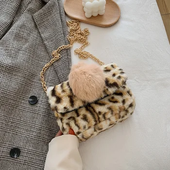 2020 Winter Plush Shoulder Bag Women Leopard Chain Bag Soft Plush Handbag Messenger Bag Warm Fluffy Fur Crossbody Bags
2020 Winter Plush Shoulder Bag Women Leopard Chain Bag Soft Plush Handbag Messenger Bag Warm Fluffy Fur Crossbody Bags