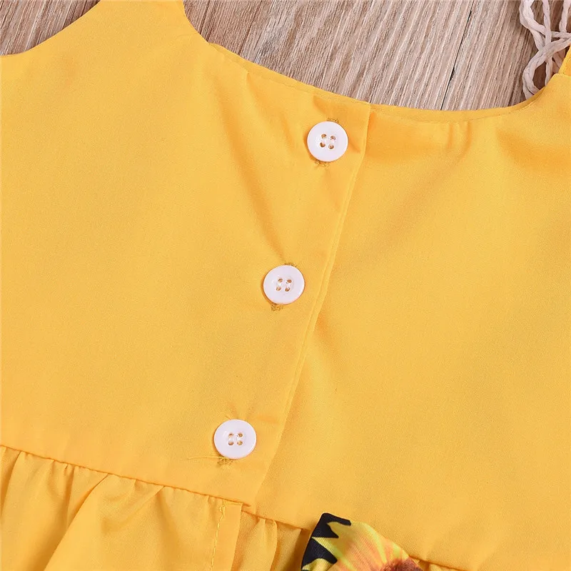PatPat 2020 New Summer Baby and Toddler Solid Strappy Top and Sunflower Print Shorts Sets PatPat 2020 New Summer Baby and Toddler Solid Strappy Top and Sunflower Print Shorts Sets