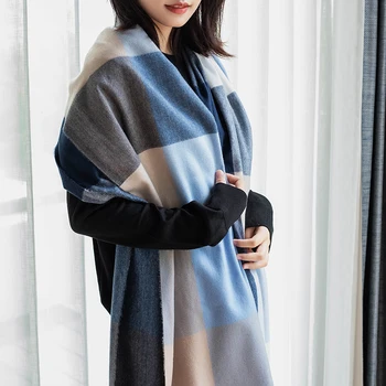 2020 Winter Wool Scarf Double Sides 100% Real Plaid Wool Scarf Women Luxury Thick Fashion Winter Long Soft Scarves 180x30cm
2020 Winter Wool Scarf Double Sides 100% Real Plaid Wool Scarf Women Luxury Thick Fashion Winter Long Soft Scarves 180x30cm