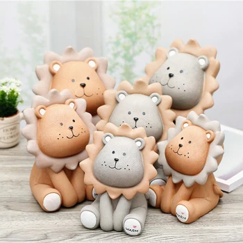 Birthday Gifts Piggy Bank Lovely Sun Lion Home Decoration Figurines Resin Livingroom Accessories Crafts Women Children Present
Birthday Gifts Piggy Bank Lovely Sun Lion Home Decoration Figurines Resin Livingroom Accessories Crafts Women Children Present