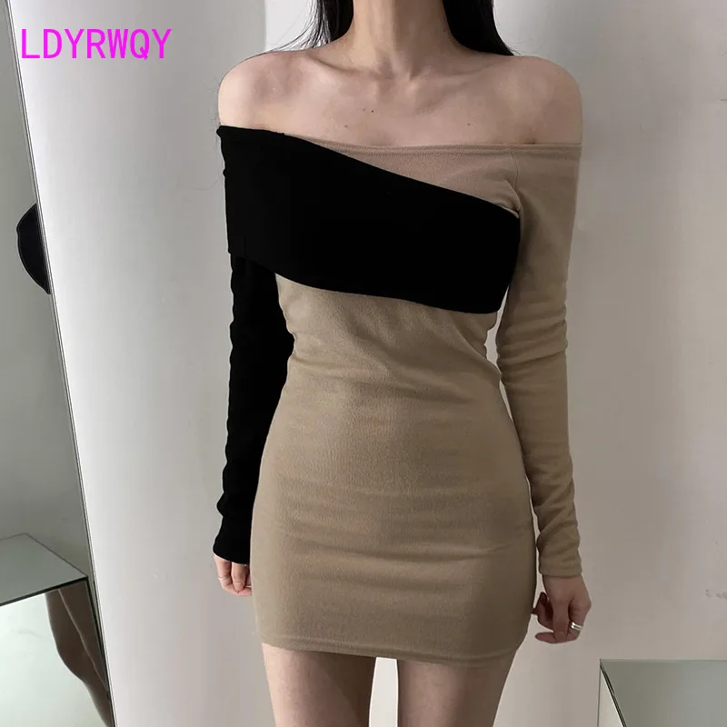 LDYRWQY2022 autumn/winter new style contrast stitching sexy off-the-shoulder dress female temperament tight-fitting arm
LDYRWQY2022 autumn/winter new style contrast stitching sexy off-the-shoulder dress female temperament tight-fitting arm
