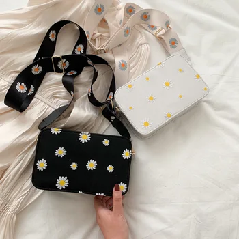 2020 Small Fresh PU Leather Shoulder Bags Women Girls Floral Printed Crossbody Bags Classic Elegant Crossbody Shoulder Bag
2020 Small Fresh PU Leather Shoulder Bags Women Girls Floral Printed Crossbody Bags Classic Elegant Crossbody Shoulder Bag